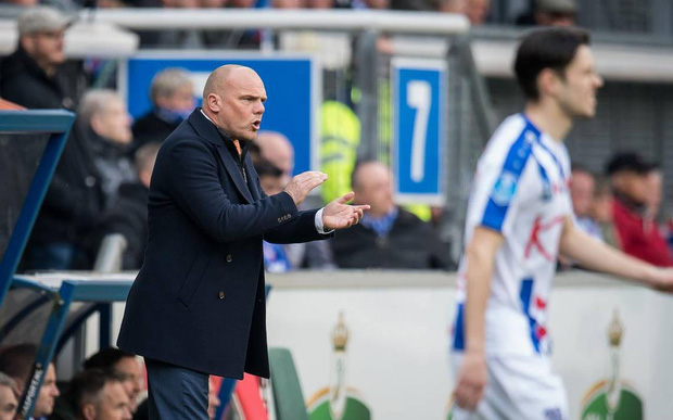 Sau màn ra mắt ngắn ngủi, Đoàn Văn Hậu nhận tin không thể vui hơn từ HLV SC Heereenveen-1