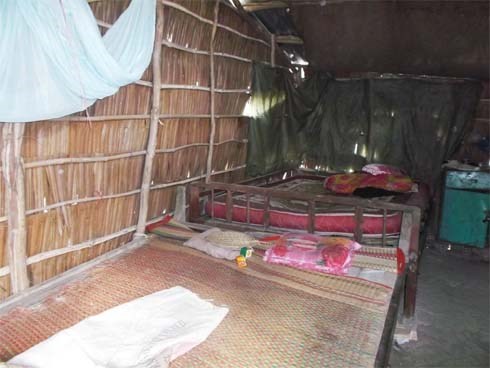 Tạm giữ gã trai có dấu hiệu hiếp dâm, cướp tài sản với cụ bà 76 tuổi