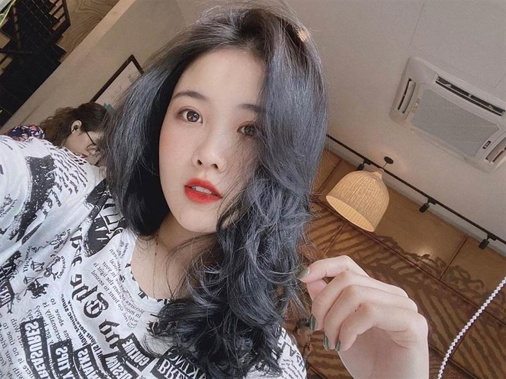 Bạn gái xinh đẹp của Văn Hậu mặc mong manh như sương quyến rũ hút mắt-7