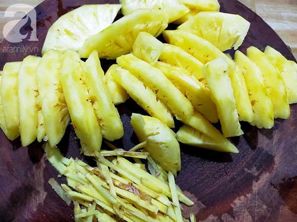 Học ngay cách làm kẹo dứa dẻo để chuẩn bị trổ tài dịp Tết thôi các mẹ ơi!-1