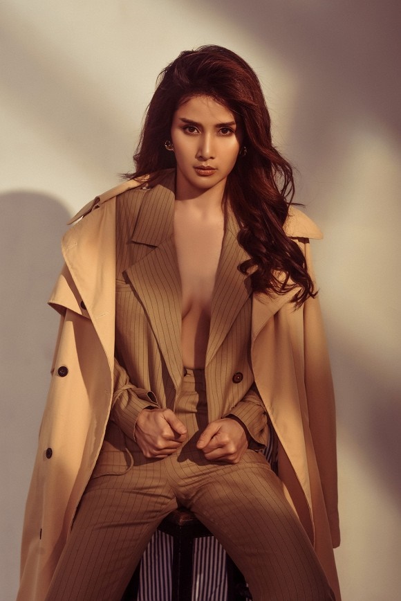 Thảo Trang lột xác với hình ảnh cá tính và sexy sau Tiếng sét trong mưa-2