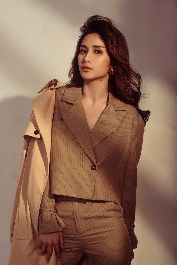 Thảo Trang lột xác với hình ảnh cá tính và sexy sau Tiếng sét trong mưa-5