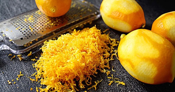 Khi ăn cam quýt người ta thường thẳng tay vứt thứ này đi, ai dè đây lại là thuốc quý chữa ho khan, viêm phế quản siêu hiệu quả vào mùa lạnh!-3