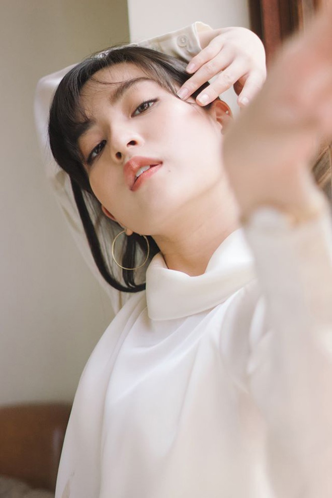 Vẻ đẹp hút hồn của MC VTV đang gây sốt” trong phim Mắt biếc-6