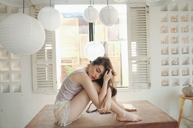 Vẻ đẹp hút hồn của MC VTV đang gây sốt” trong phim Mắt biếc-7