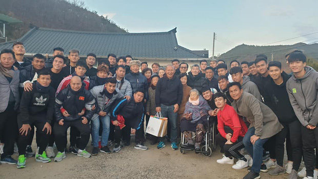 Quang Hải khiến fan Hàn đặc biệt chú ý chỉ bằng một tấm hình, nhận được lời động viên cực tình cảm: Cậu hãy ăn thật nhiều để mau hồi phục nhé-6