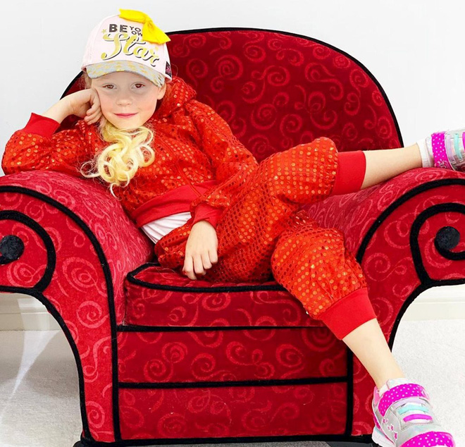 Hai đứa trẻ đứng đầu danh sách 10 ngôi sao kiếm đậm” nhất từ YouTube 2019-1