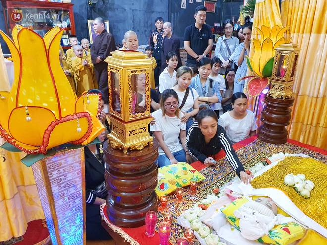 Đám tang đẫm nước mắt của chú lính chì Phạm Đức Lộc - hãy ngủ ngoan nhé, các cha các mẹ đã về với con rồi đây-2