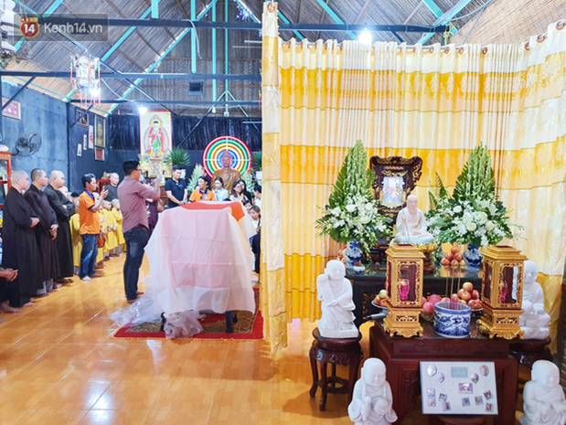 Đám tang đẫm nước mắt của chú lính chì Phạm Đức Lộc - hãy ngủ ngoan nhé, các cha các mẹ đã về với con rồi đây-4