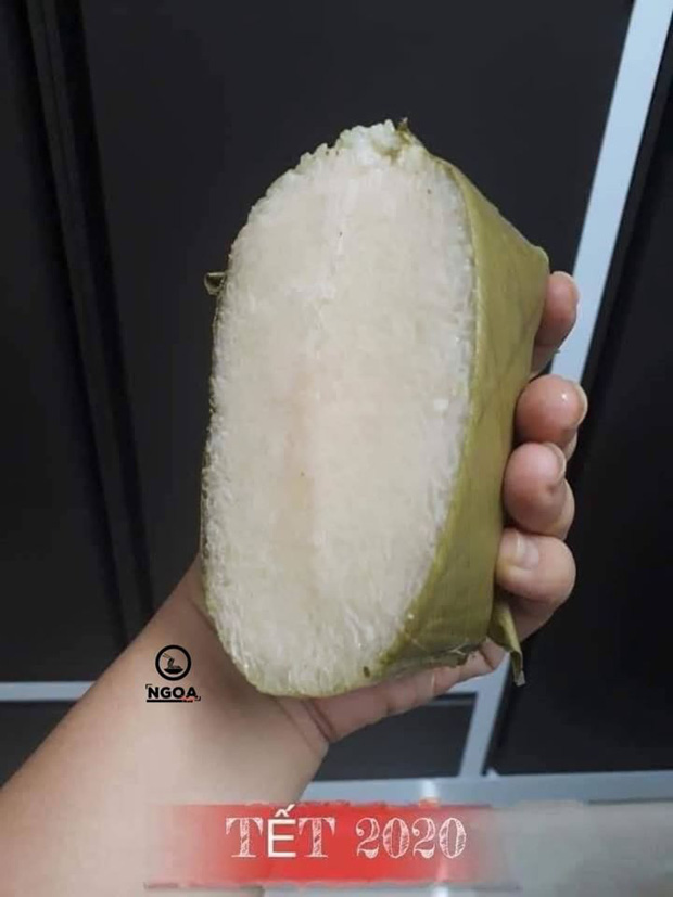 Thịt lợn tăng giá chóng mặt, dân tình kháo nhau giảm size bánh chưng cho đỡ tốn kém, nhưng bánh bé thế này thì điêu quá nhỉ?-12