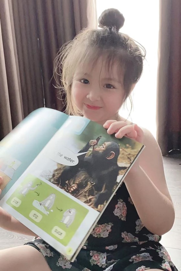 Bị trai lạ hỏi sỗ sàng: Em thích tư thế nào nhất, Elly Trần đáp trả mặn như muối nhưng cũng không quên xéo xắt lại-12