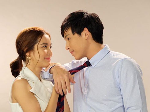 Trăng mật thành vỡ mật khi cô dâu tận mắt chứng kiến chú rể ôm hôn gái lạ giữa bãi biển, sốc nhất là câu nói: Đêm qua là nó rồi, nay tới lượt em-3