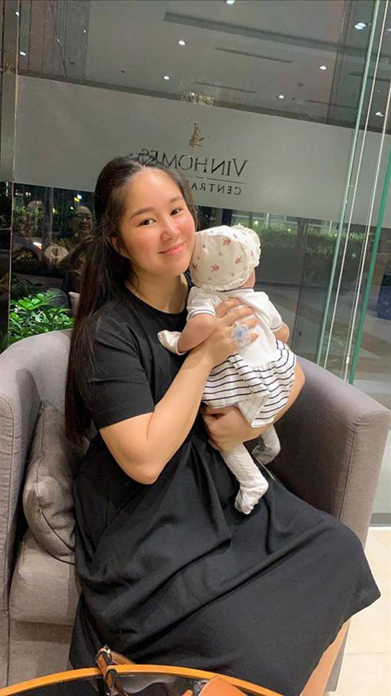 Lê Phương đáp trả sau nhiều lần đối mặt với những lời chê bai về thân hình mập ú sau sinh-1
