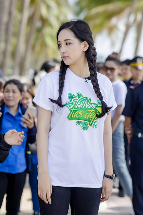 Ghi điểm với mái tóc thương hiệu, chia sẻ của Mai Phương Thuý khiến mọi người bất ngờ-7