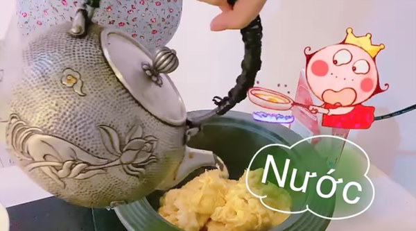Thủy Tiên tự nghĩ ra công thức nấu chè sầu riêng độc quyền được anh chồng Công Vinh khen nức nở-2