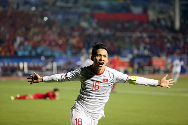 Đội hình tiêu biểu Đông Nam Á 2019: Xướng tên Văn Hậu, Quang Hải-4