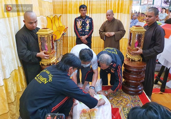 Sư phụ của chú lính chì Phạm Đức Lộc đau xót: Thầy nghĩ con đã chiến thắng sau 3 năm giành giật sự sống, nhưng con lại đột ngột ra đi-3