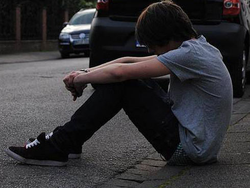 Tình cờ nhìn những tấm ảnh nhạy cảm mà bạn thân gửi cho, tôi chết điếng khi thấy nốt ruồi trên ngón tay của nhân vật chính-2