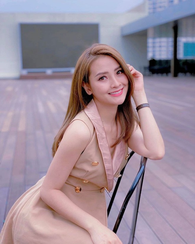 2 nữ MC của VTV không dùng tên thật khi lên sóng: Người xinh đẹp nuột nà, kẻ quen mặt đóng phim-4