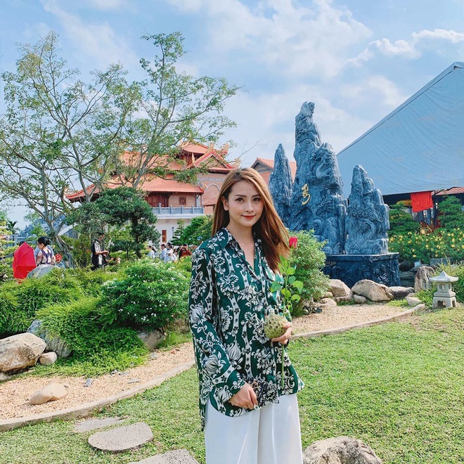 2 nữ MC của VTV không dùng tên thật khi lên sóng: Người xinh đẹp nuột nà, kẻ quen mặt đóng phim-10