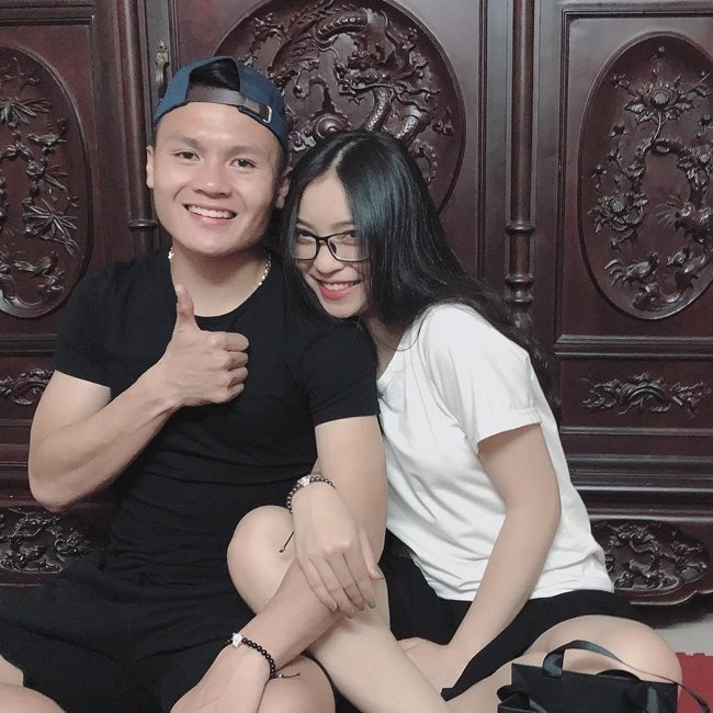 Giữa ồn ào tình cảm, Quang Hải đăng trạng thái buồn, Nhật Lê mặc áo cưới-5