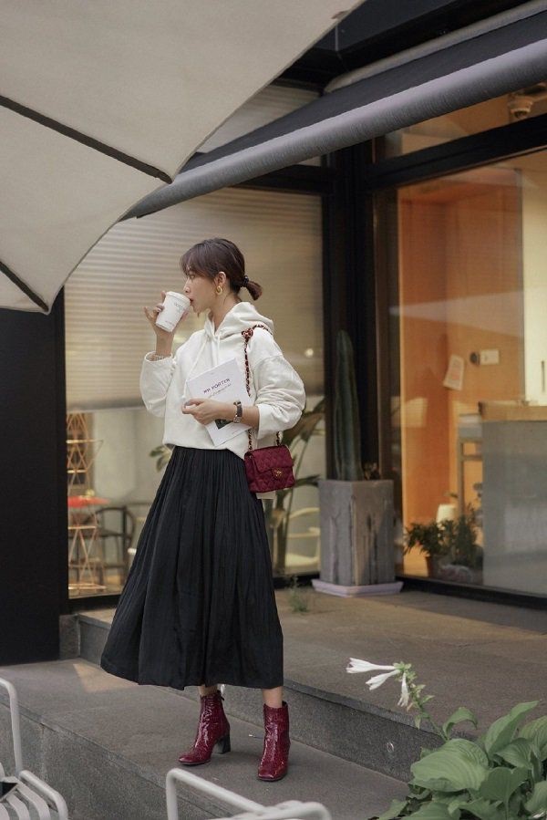 Cuối tuần mưa lạnh mà diện mấy set váy này đi chơi thì còn gì hợp bằng-6