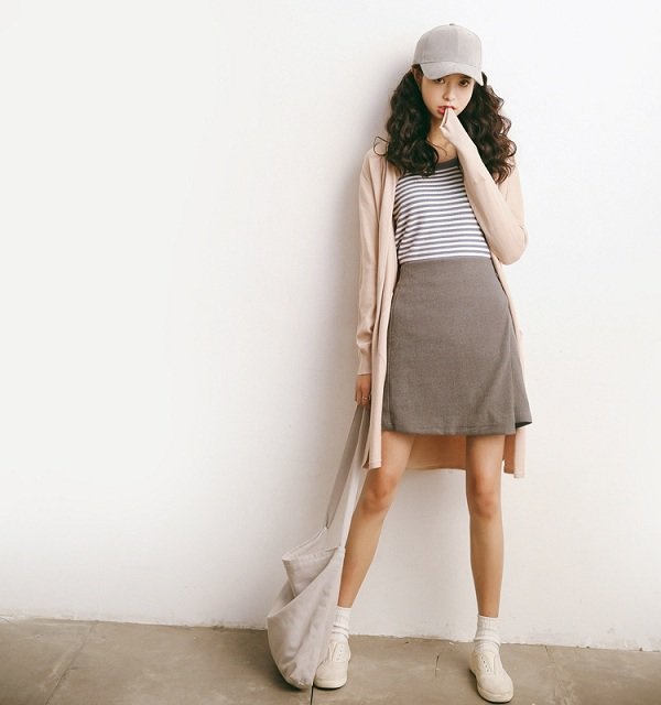 Cuối tuần mưa lạnh mà diện mấy set váy này đi chơi thì còn gì hợp bằng-11