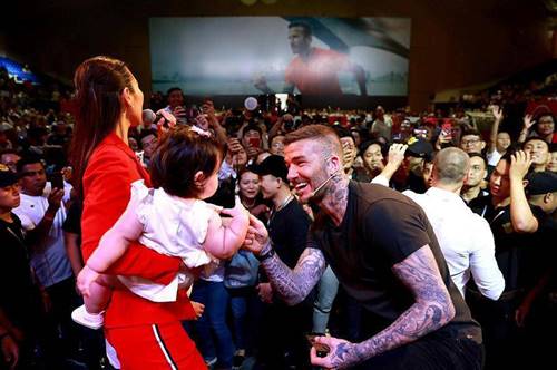 4 nhóc tỳ hot MXH 2019: Con Hà Anh được David Beckham khen, con Đan Trường sống cực sang chảnh-4