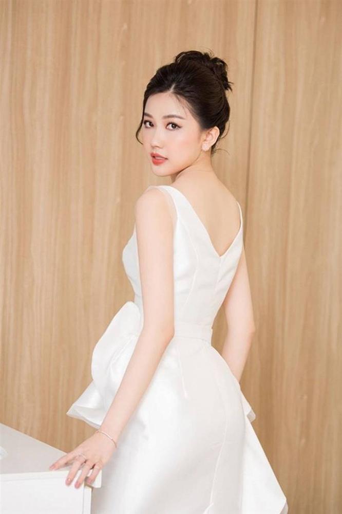 Trà Hoa hồng trên ngực trái khoe nhan sắc mong manh giữa ngày đông lạnh-5