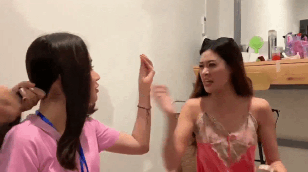 Hoa hậu Hoàn vũ Khánh Vân lớn tiếng cãi tay đôi với chị gái Nam Em, sốc nhất là đòi lên đầu ngồi-1