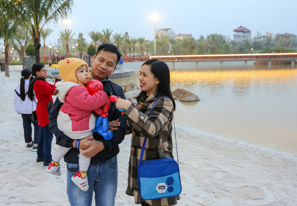 Mỹ Tâm, Tùng Dương diễn ‘cực sung’ ở công viên thể thao lớn hàng đầu ĐNÁ-9