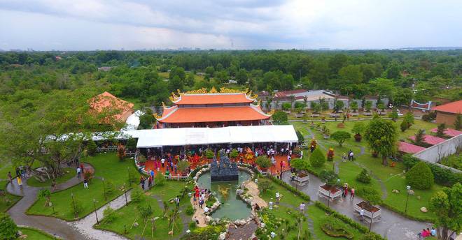 Khoe căn phòng chứa gia tài lên tới trăm tỷ, Hoài Linh giàu khủng khiếp cỡ nào?-4