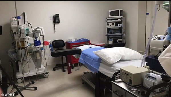 Thiếu nữ gốc Việt sống thực vật sau khi phẫu thuật nâng ngực ở Mỹ-4