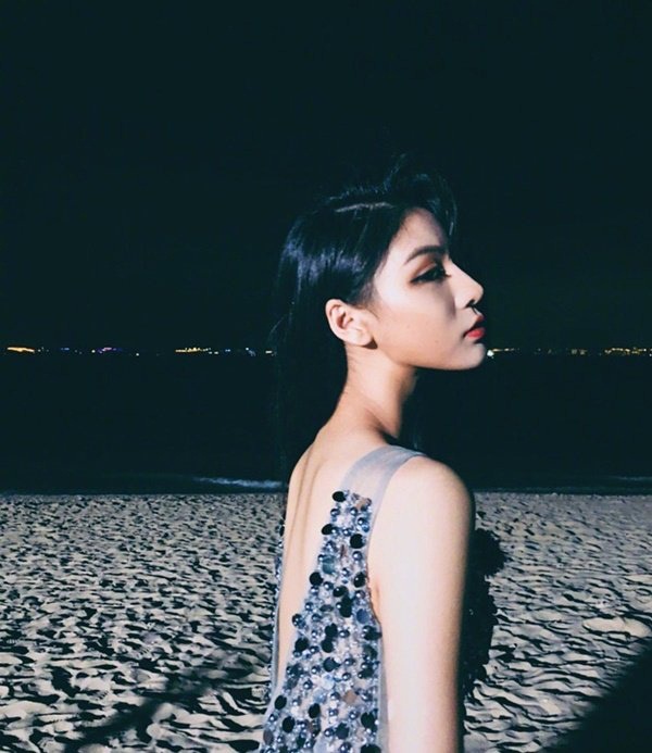 Hot girl 2,5 triệu follow lộ ảnh chưa qua photoshop khiến fan thất vọng tràn trề: Sống ảo quá đáng, quá thể”-6