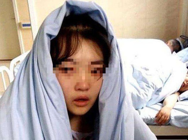 Cô gái 29 tuổi vốn sống bình thường nhưng bất ngờ bị tâm thần vì hành động của người mẹ vào 5 năm trước-2