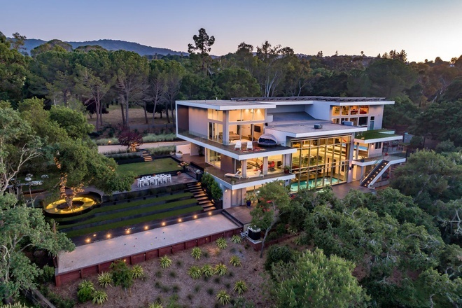 Biệt thự 10 triệu USD mô phỏng phi thuyền vũ trụ-1