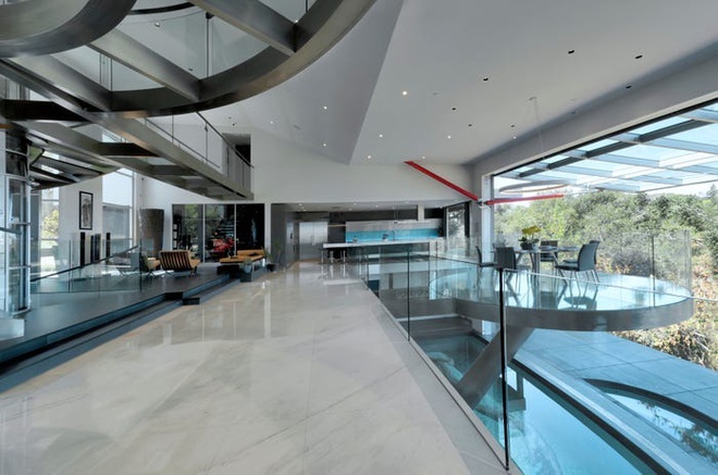 Biệt thự 10 triệu USD mô phỏng phi thuyền vũ trụ-3