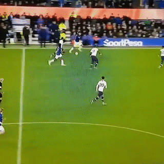 Dân mạng phê phán Son Heung-min dùng nước mắt giả tạo để mua chuộc sự đồng cảm, nhưng anh này là một gã mít ướt chính hiệu: 5 lần cầu thủ hay nhất châu Á khóc ngất trên sân cỏ-1