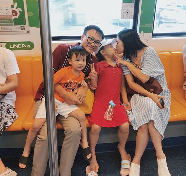 Mất tích 5 năm rồi quay lại màn ảnh: Quỳnh Nga ly hôn, Diệu Hương hạnh phúc bên chồng con ở Mỹ-2