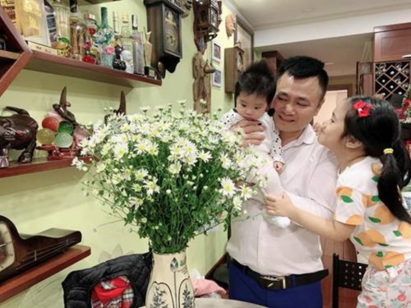 Chiếc bánh đẹp tựa như một bức tranh trong sinh nhật NSND Tự Long-1