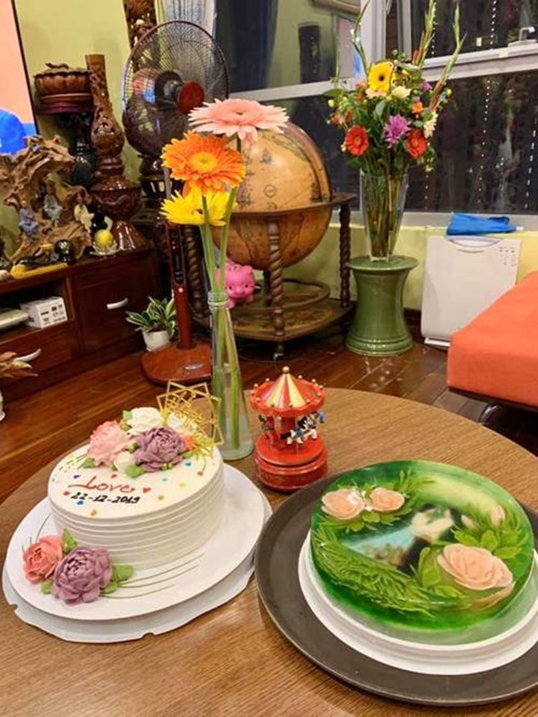 Chiếc bánh đẹp tựa như một bức tranh trong sinh nhật NSND Tự Long-3