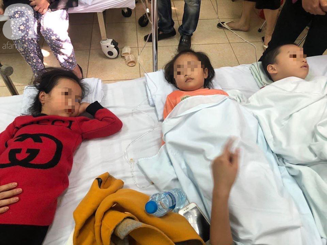 Lời kể của phụ huynh giây phút chứng kiến hàng trăm trẻ mầm non nhập viện nghi ngộ độc ở Thanh Hóa-2