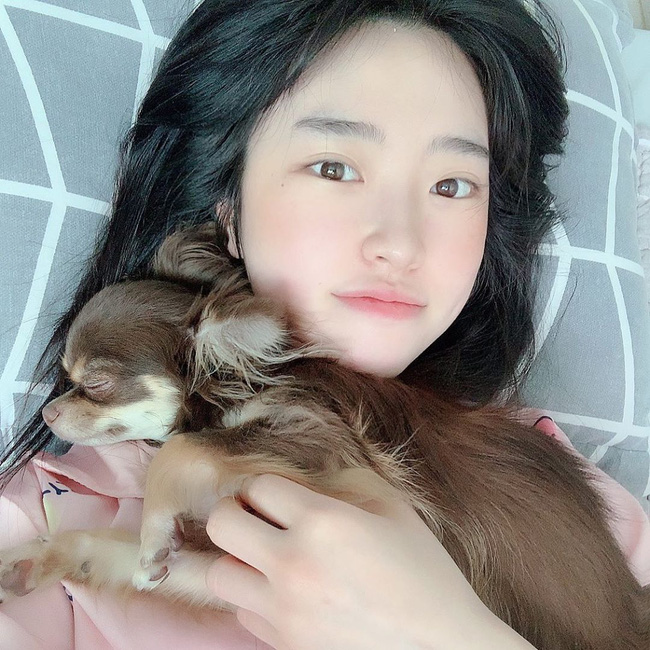 Chưa đến giữa ngày da đã khô đét? Học gái Hàn làm 5 điều sau mỗi sáng và da bạn lúc nào cũng mọng mướt như phủ mật ong-2