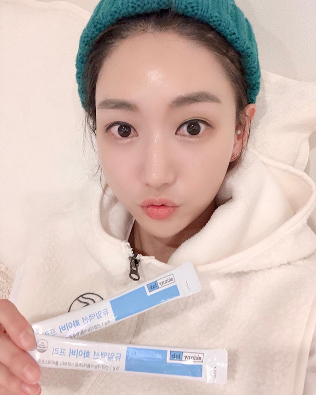 Chưa đến giữa ngày da đã khô đét? Học gái Hàn làm 5 điều sau mỗi sáng và da bạn lúc nào cũng mọng mướt như phủ mật ong-3