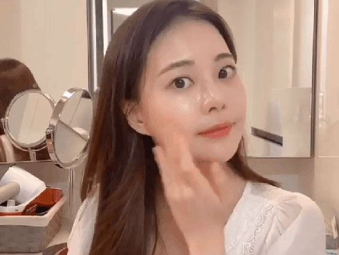 6 cách làm trắng da bằng mật ong giúp chị em không sợ đen da khi nắng hè đến-9
