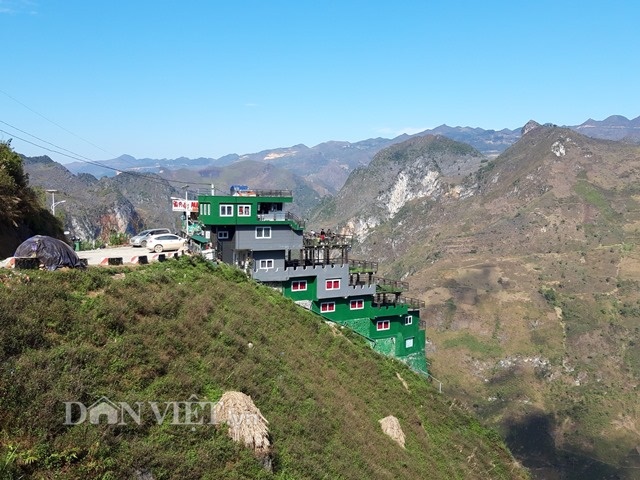 Panorama Mã Pì Lèng bất ngờ mở cửa trở lại, bất chấp dư luận-1