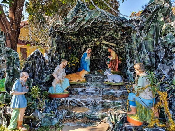 Toàn cảnh hai nhà thờ lớn ở Huế trong dịp Giáng sinh-5