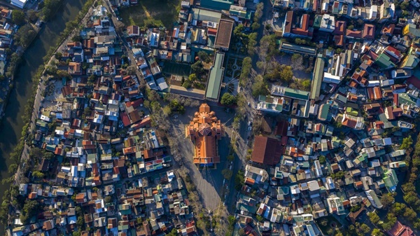 Toàn cảnh hai nhà thờ lớn ở Huế trong dịp Giáng sinh-11