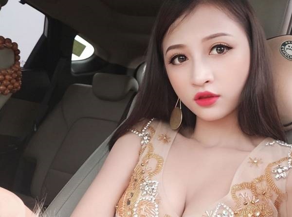 DJ bị đồn là vợ sắp cưới của Hiệp Gà tung bộ ảnh Noel mướt mắt-6