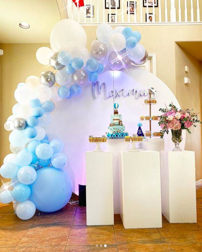 HOT: Phạm Hương chính thức xác nhận chuyện có con, khoe hình ảnh quý tử đầu lòng tròn 1 năm tuổi-2